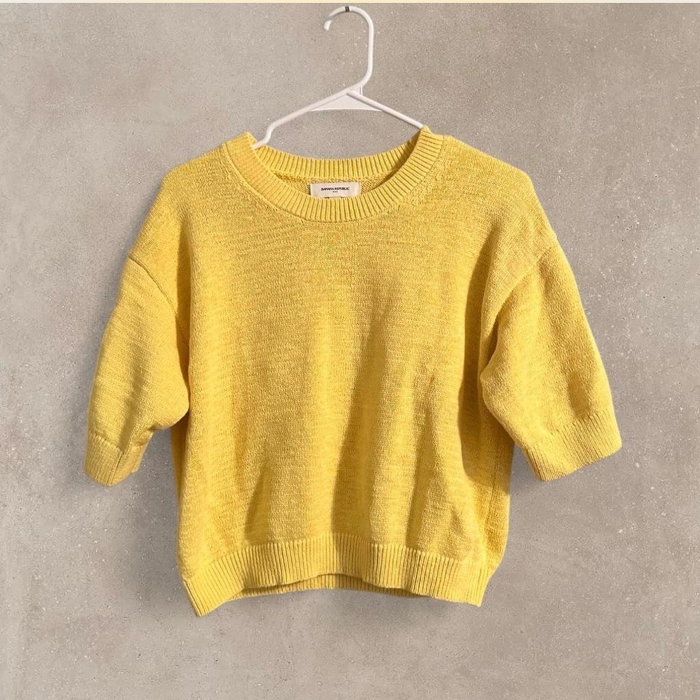 Banana Republic Sunny Yellow Crew Neck Sweater